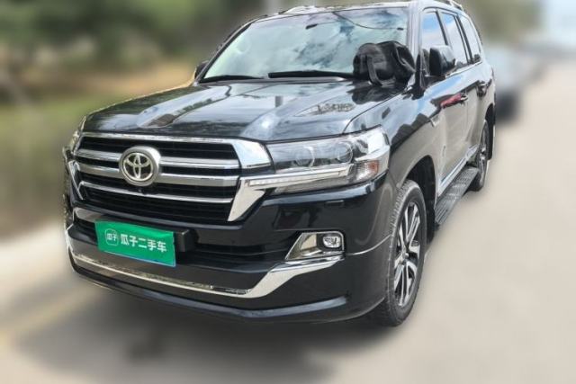 Toyota Land Cruiser 2019 Land Cruiser Automatic 4.0L 7-Seater with Sunroof, U.S.-Spec Parallel Import مستعملة
