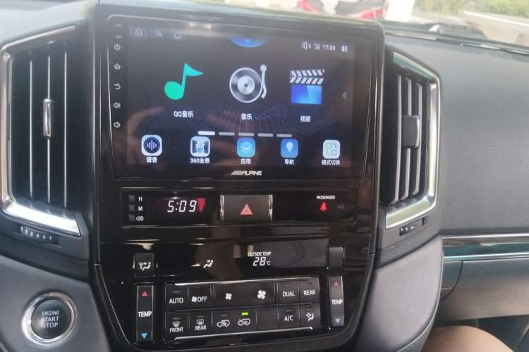 Used Toyota Land Cruiser  Audio And AC Panel