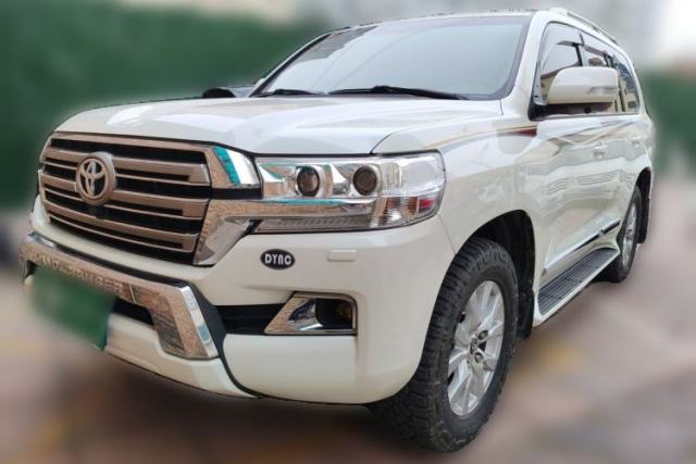 Used Toyota Land Cruiser 