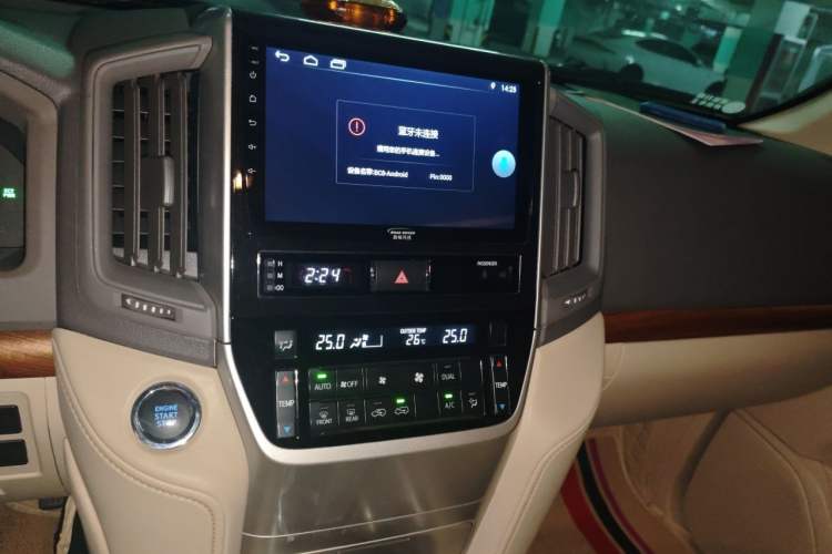 Used Toyota Land Cruiser 2019 4.0L GX-R 5-Seater Parallel Import Audio And AC Panel