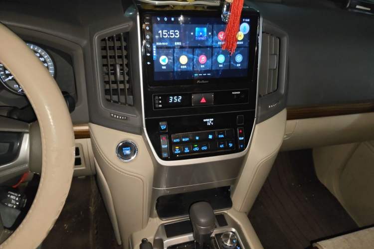 Used Toyota Land Cruiser 2019 4.0L GX-R 5-Seater Parallel Import Audio And AC Panel