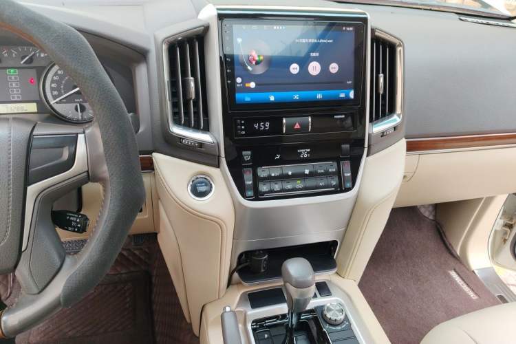 Used Toyota Land Cruiser  Audio And AC Panel