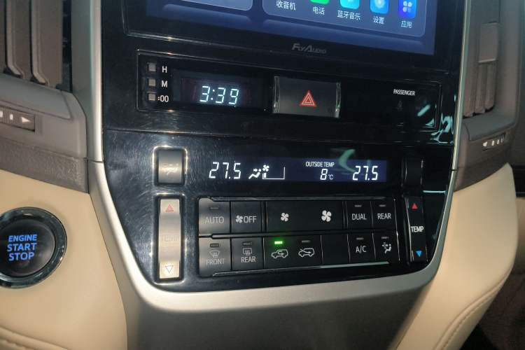 Used Toyota Land Cruiser 2019 4.0L GX-R 7 Seats Parallel Import Audio And AC Panel