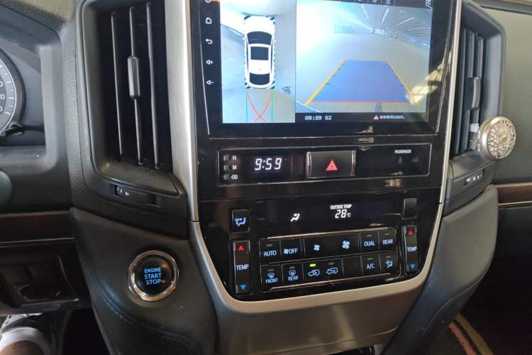 Used Toyota Land Cruiser  Audio And AC Panel
