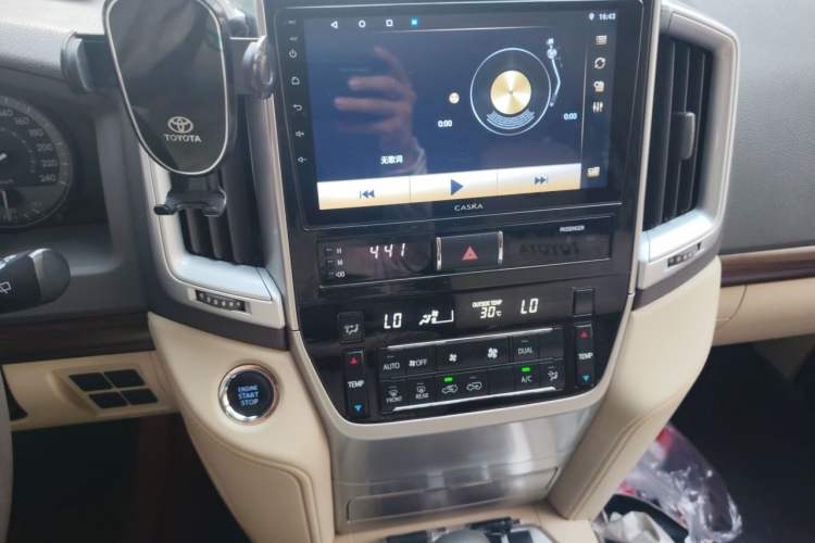 Used Toyota Land Cruiser  Audio And AC Panel