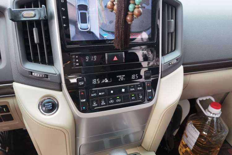 Used Toyota Land Cruiser  Audio And AC Panel
