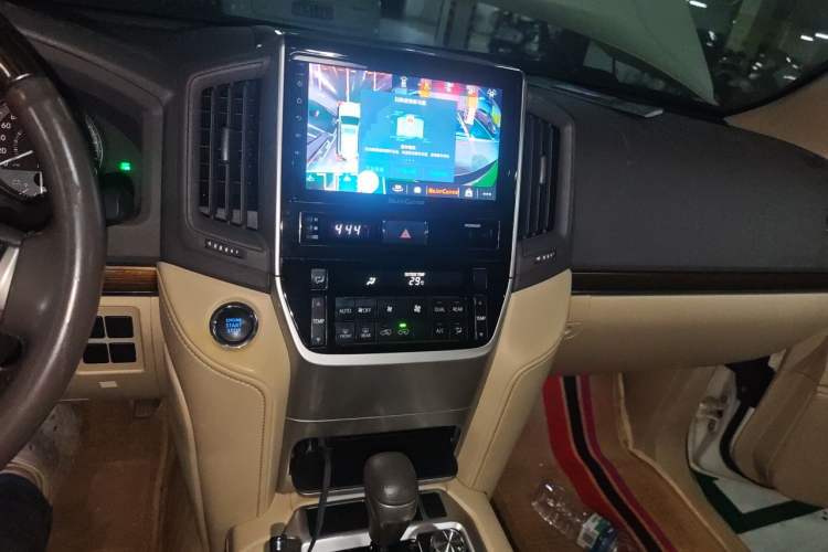 Used Toyota Land Cruiser  Audio And AC Panel