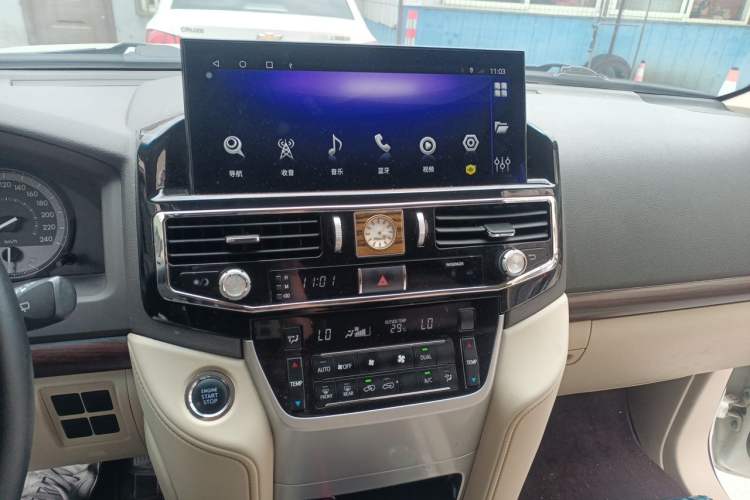 Used Toyota Land Cruiser  Audio And AC Panel