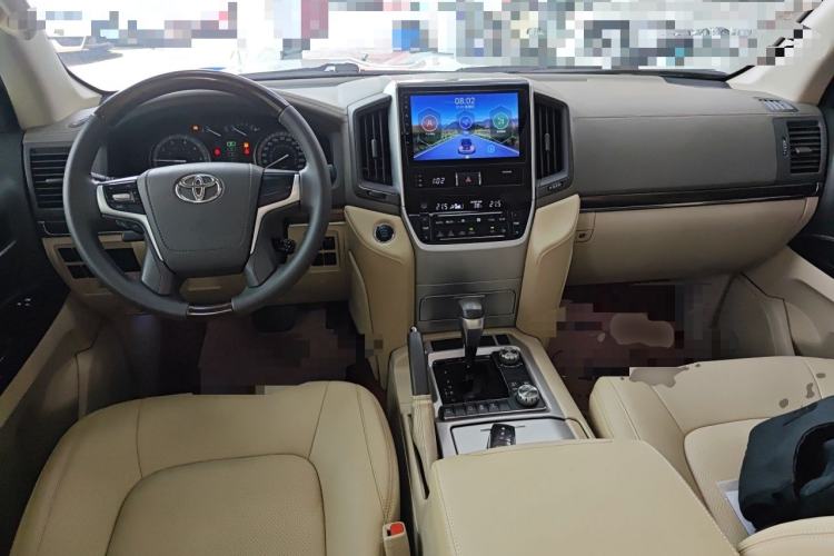 Used Toyota Land Cruiser  Center Console