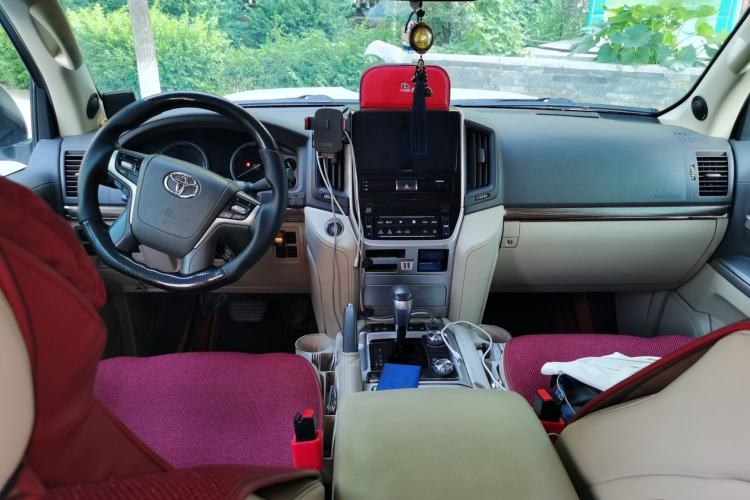 Used Toyota Land Cruiser 2019 4.0L GX-R 7 Seats Parallel Import Center Console