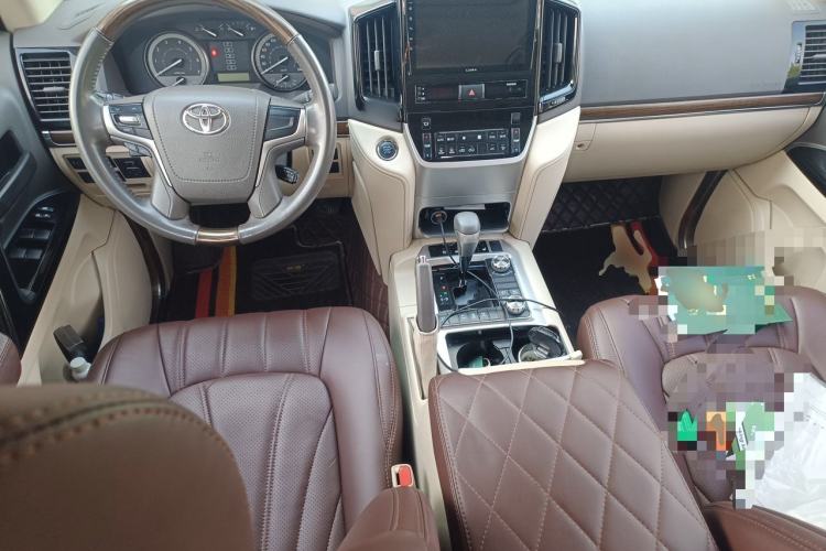 Used Toyota Land Cruiser  Center Console