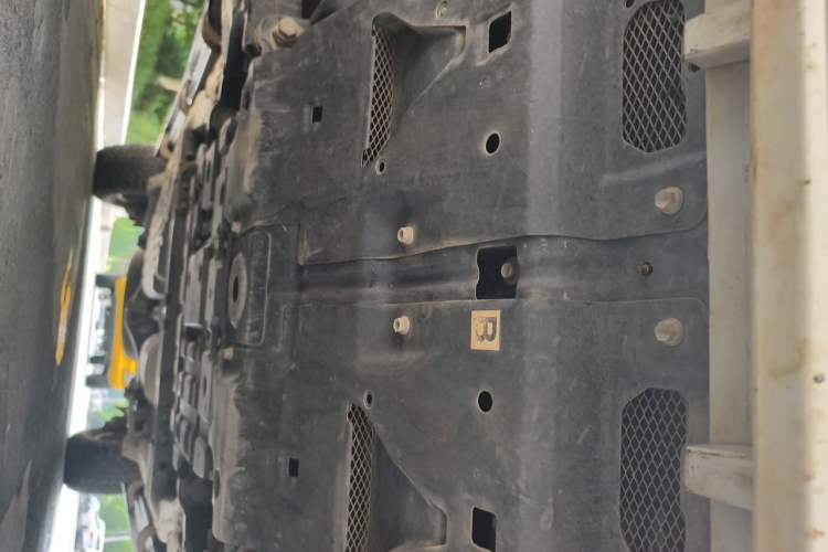 Used Toyota Land Cruiser 2019 4.0L Iron Wheels Refrigerator with Electric Base Basic Version—Middle East Chassis Front