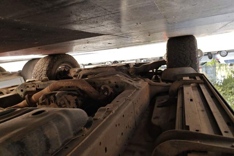 Used Toyota Land Cruiser  Chassis Front Left