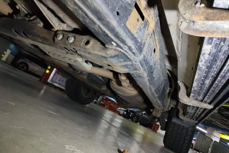 Used Toyota Land Cruiser 2019 4.0L 7-Seater Automatic Transmission Middle East Version Chassis Front Left