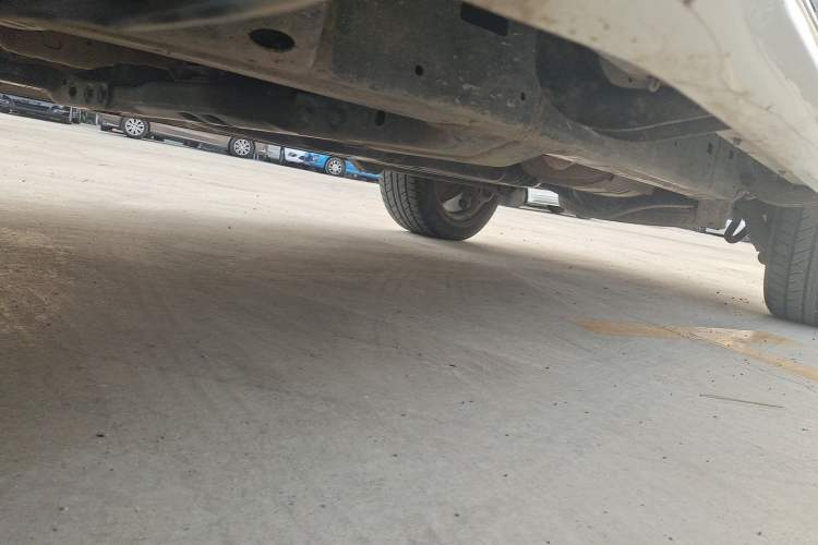 Used Toyota Land Cruiser 2019 4.0L GX-R GT Dual Fuel Sunroof Velvet Interior – Middle East Specification Chassis Front Left