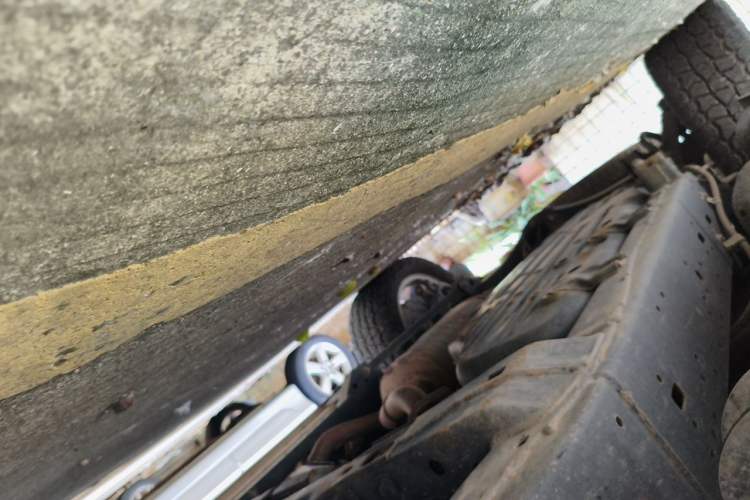 Used Toyota Land Cruiser  Chassis Front Right