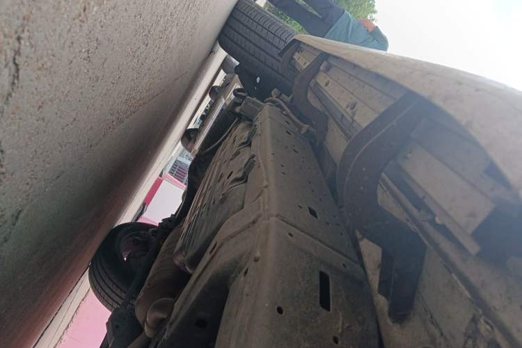Used Toyota Land Cruiser  Chassis Front Right
