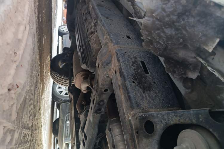 Used Toyota Land Cruiser 2019 4.0L Iron Wheels Refrigerator with Electric Base Basic Version—Middle East Chassis Front Right