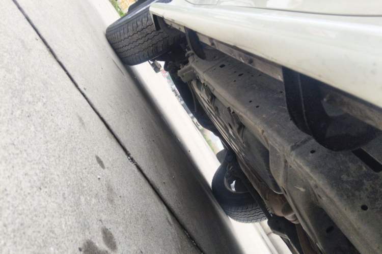Used Toyota Land Cruiser  Chassis Front Right