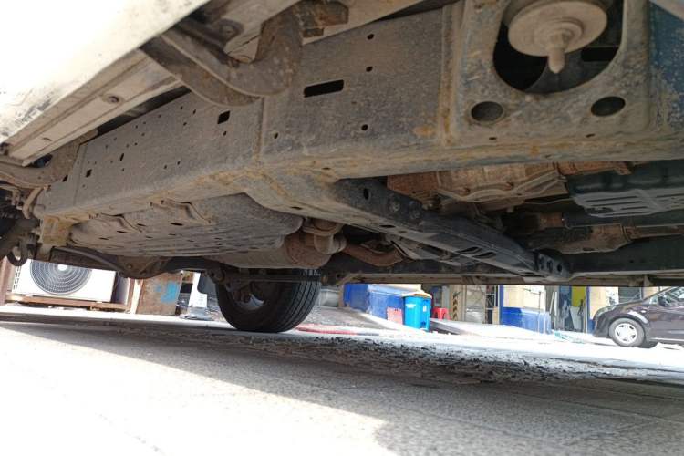 Used Toyota Land Cruiser  Chassis Front Right