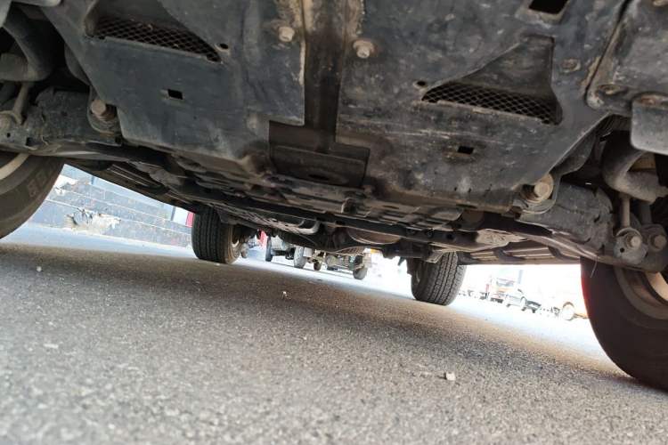 Used Toyota Land Cruiser 2019 4.0L 7-Seater Automatic Transmission Middle East Version Chassis Front