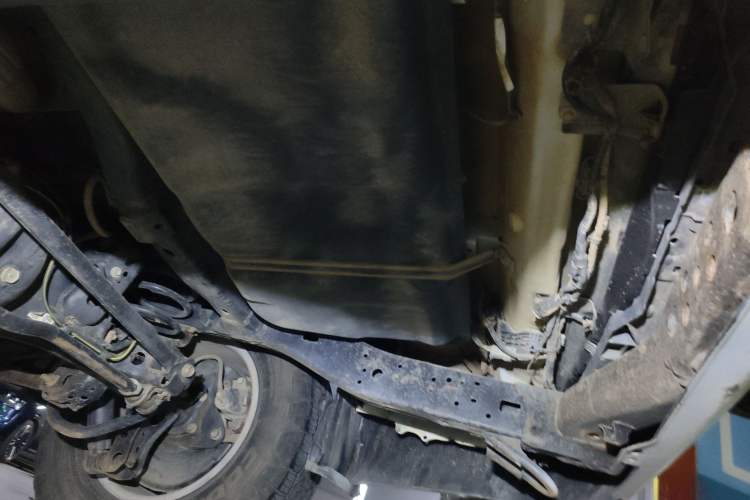 Used Toyota Land Cruiser 2019 4.0L 7-Seater Automatic Transmission Middle East Version Chassis Rear