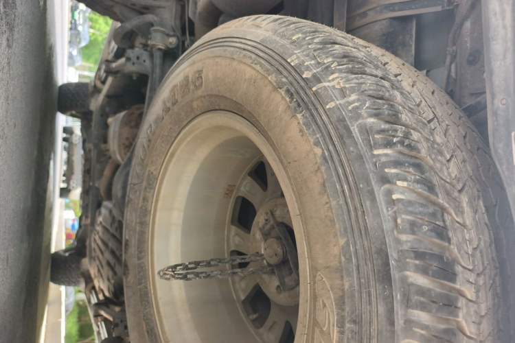 Used Toyota Land Cruiser 2019 4.0L Iron Wheels Refrigerator with Electric Base Basic Version—Middle East Chassis Rear