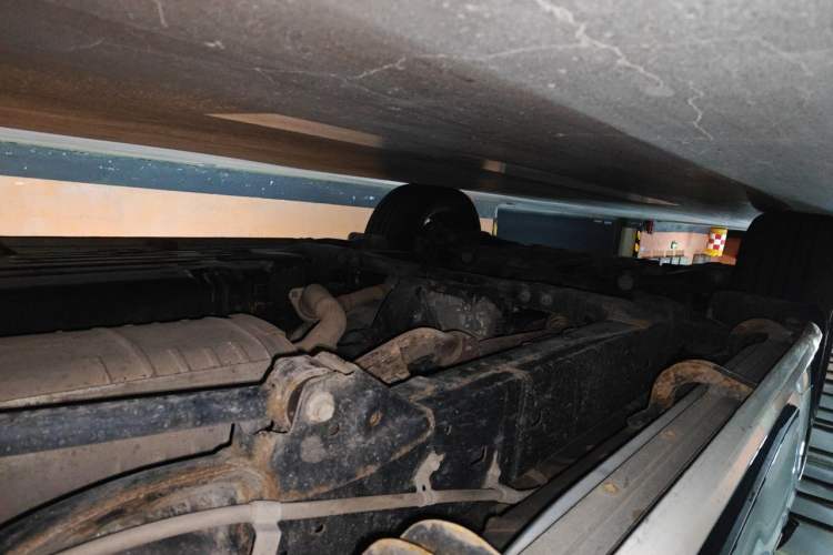 Used Toyota Land Cruiser 2019 4.0L Iron Wheels Refrigerator with Electric Base Basic Version—Middle East Chassis Rear Left