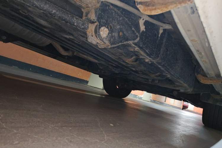 Used Toyota Land Cruiser 2019 4.0L Iron Wheels Refrigerator with Electric Base Basic Version—Middle East Chassis Rear Right