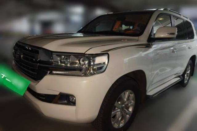Ojetý Toyota Land Cruiser 2019 4.0L 7-Seater Automatic Transmission Middle East Version