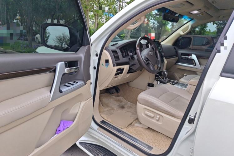Used Toyota Land Cruiser  Driver Seat