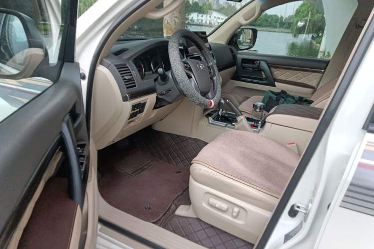 Used Toyota Land Cruiser 2019 4.0L 7-Seater Automatic Transmission Middle East Version Driver Seat