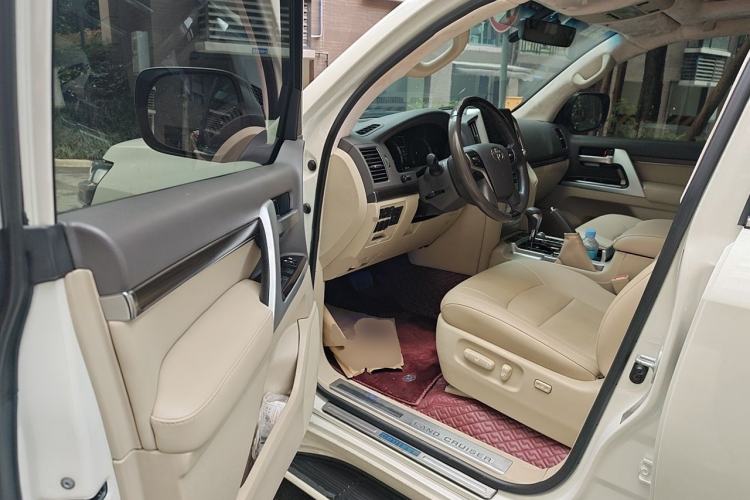 Used Toyota Land Cruiser  Driver Seat