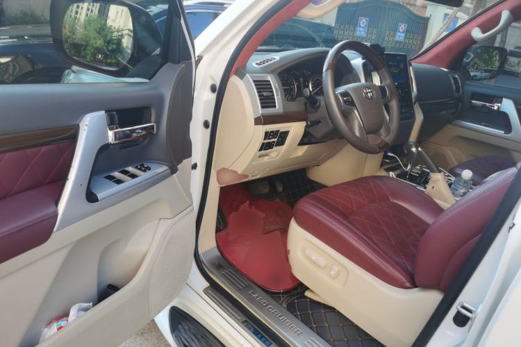Used Toyota Land Cruiser  Driver Seat