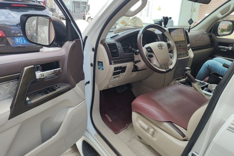 Used Toyota Land Cruiser  Driver Seat