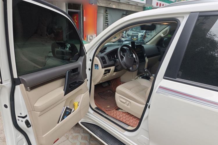 Used Toyota Land Cruiser  Driver Seat