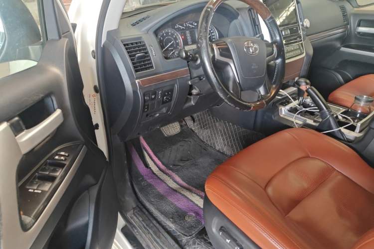 Used Toyota Land Cruiser  Driver Seat