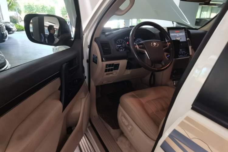 Used Toyota Land Cruiser  Driver Seat