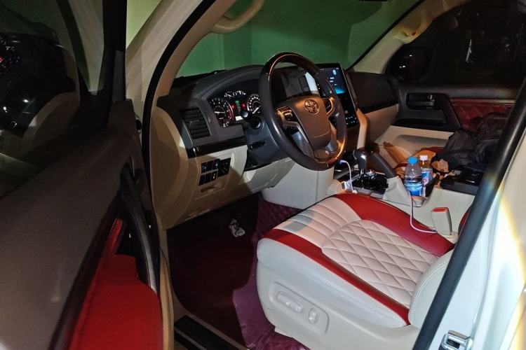 Used Toyota Land Cruiser 2019 4.0L 7-Seater Automatic Transmission Middle East Version Driver Seat