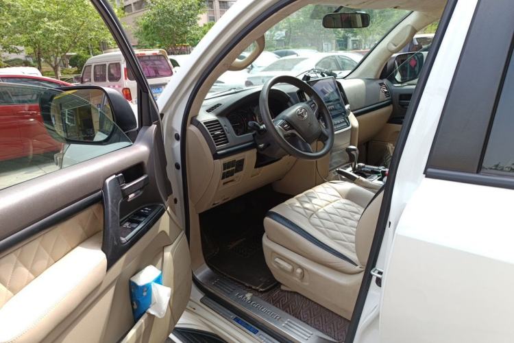 Used Toyota Land Cruiser  Driver Seat