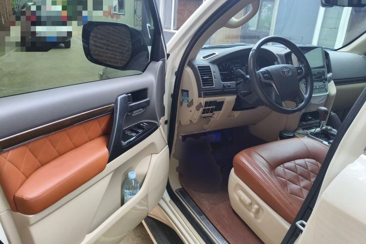 Used Toyota Land Cruiser  Driver Seat