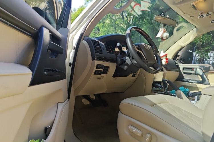 Used Toyota Land Cruiser 2019 4.0L 7-Seater Automatic Transmission Middle East Version Driver Seat