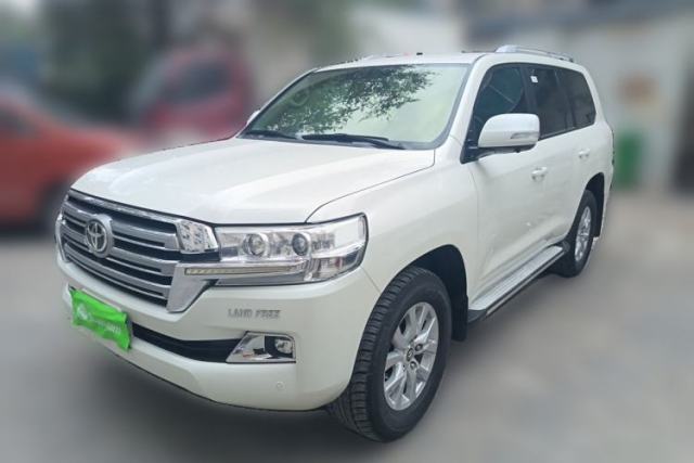 Toyota Land Cruiser Land Cruiser, July 2019, five-seater, 4.0-liter, imported. usado