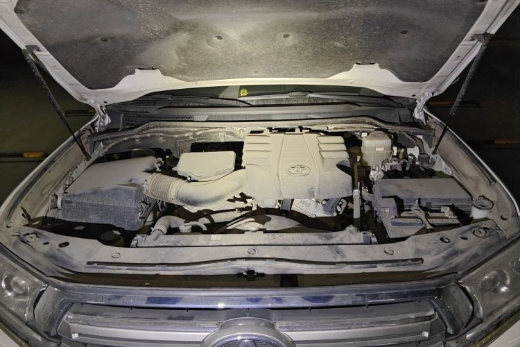 Used Toyota Land Cruiser 2019 4.0L GX-R 5-Seater Parallel Import Engine Bay