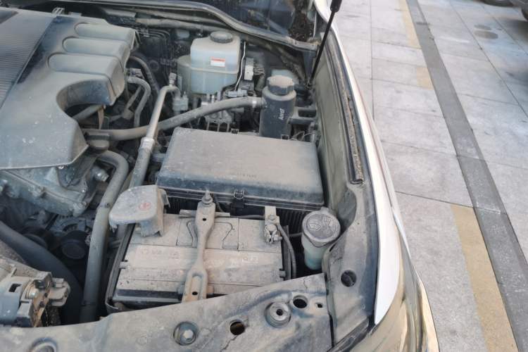 Used Toyota Land Cruiser  Engine Bay Left
