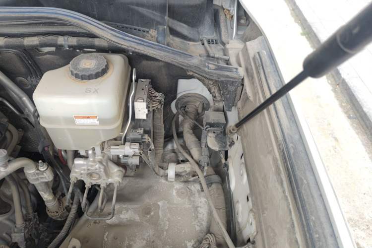 Used Toyota Land Cruiser  Engine Bay Left