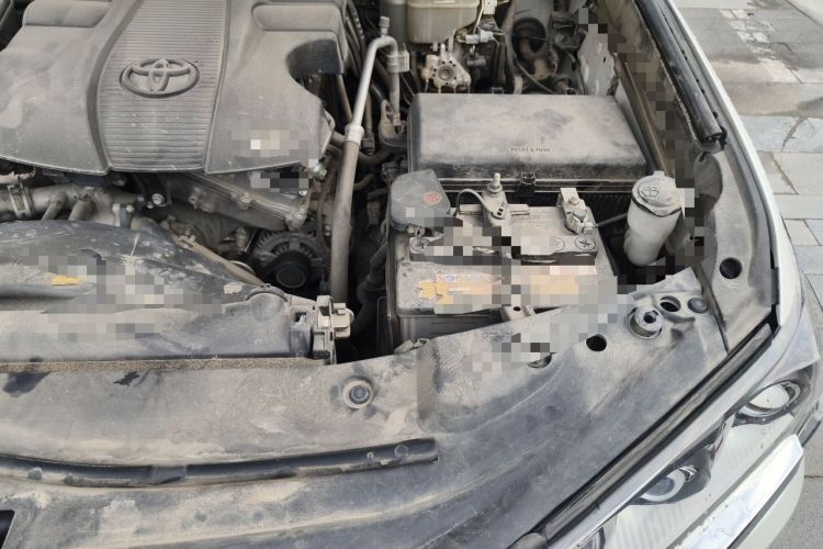 Used Toyota Land Cruiser  Engine Bay Left