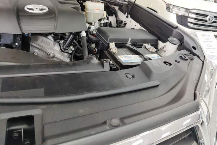 Used Toyota Land Cruiser  Engine Bay Left