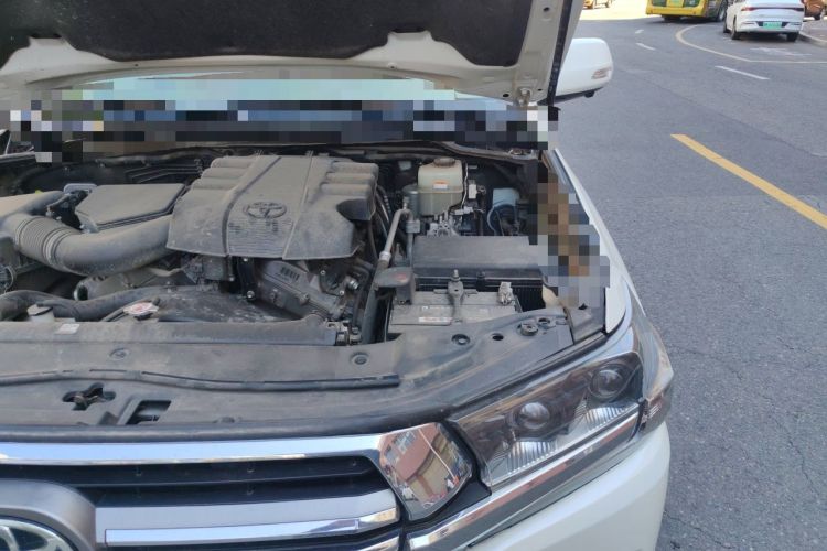 Used Toyota Land Cruiser  Engine Bay Left