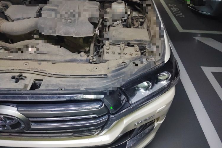 Used Toyota Land Cruiser  Engine Bay Left